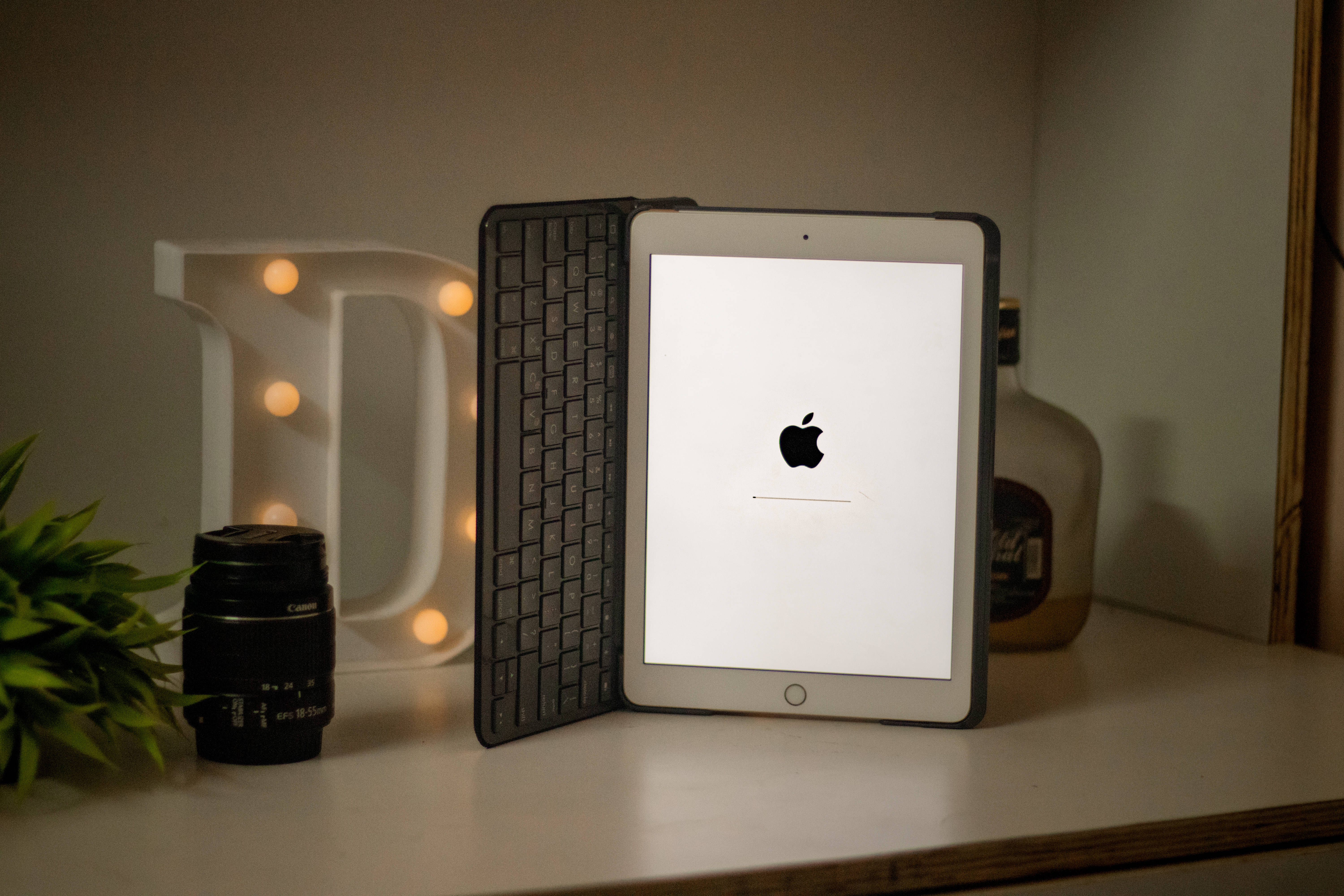 Apple Ipad Pro With Keyboard Accessory Background