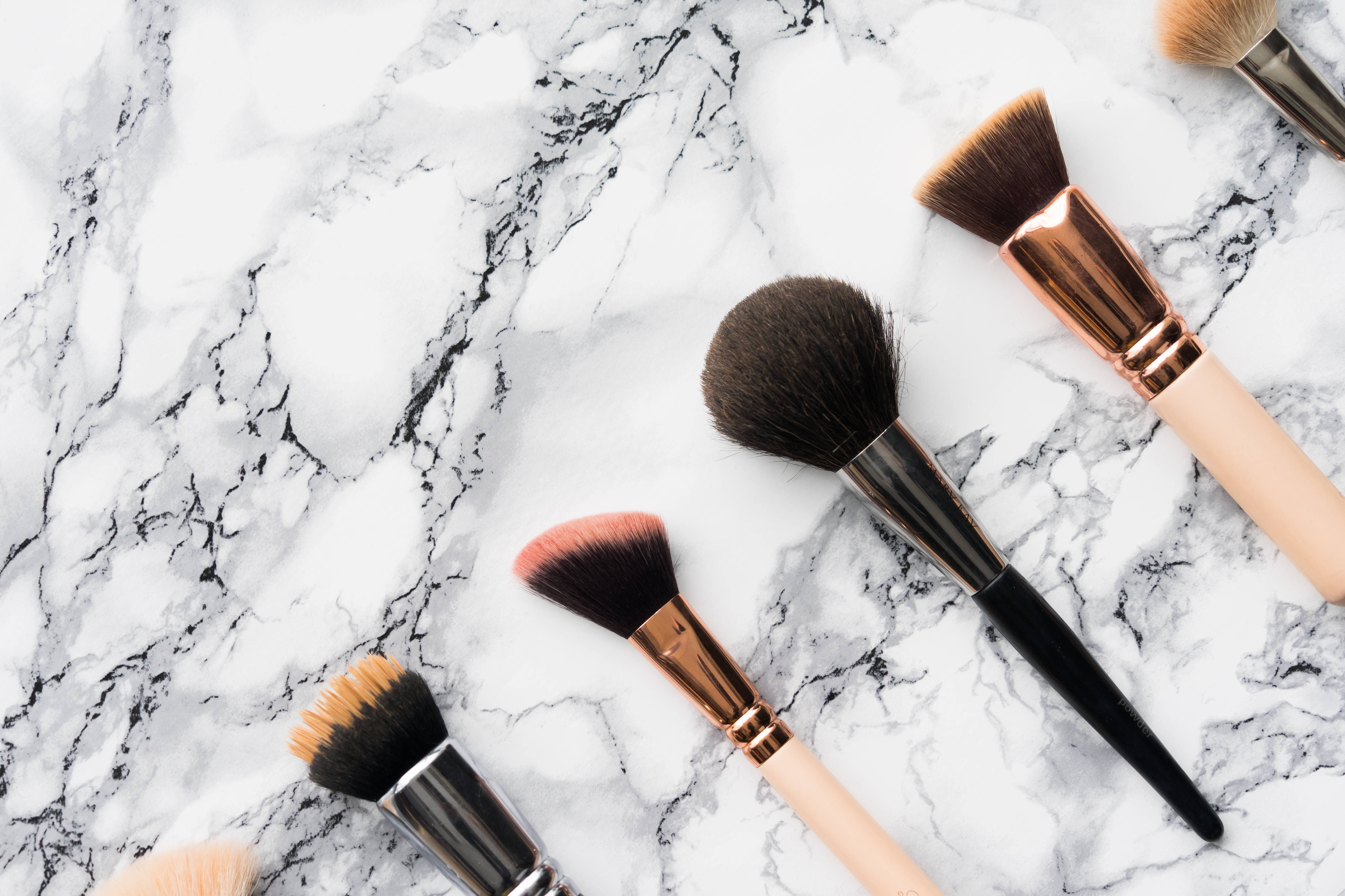 Download Beauty Salon Makeup Brushes Wallpaper 