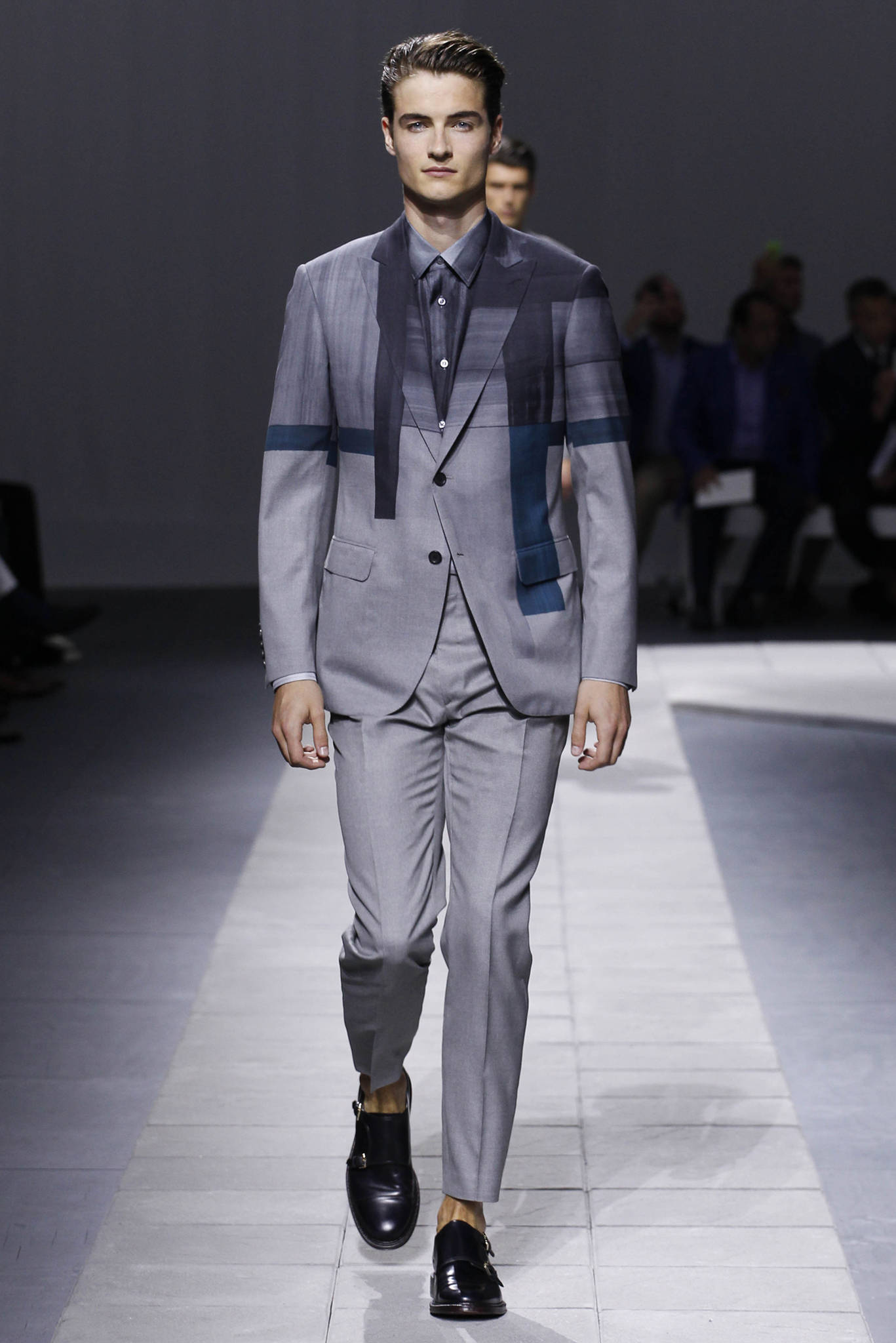 Современная модная мужская. Brioni 2022. Brioni Menswear. Бриони 2023. Современная одежда для мужчин.