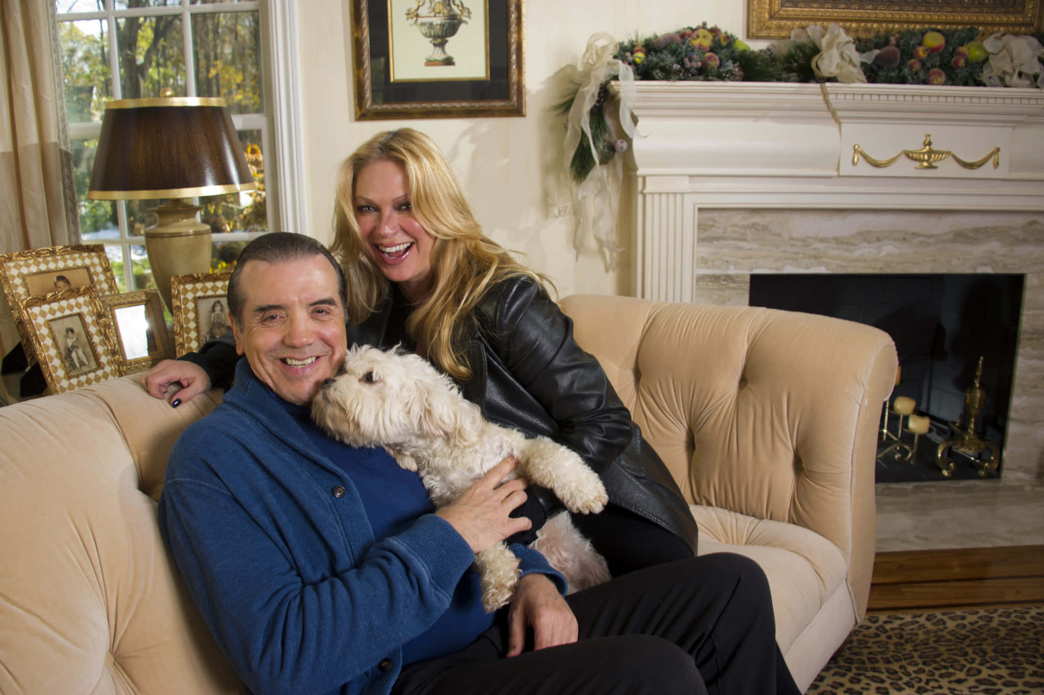 Download Chazz Palminteri [wallpaper] Wallpaper | Wallpapers.com