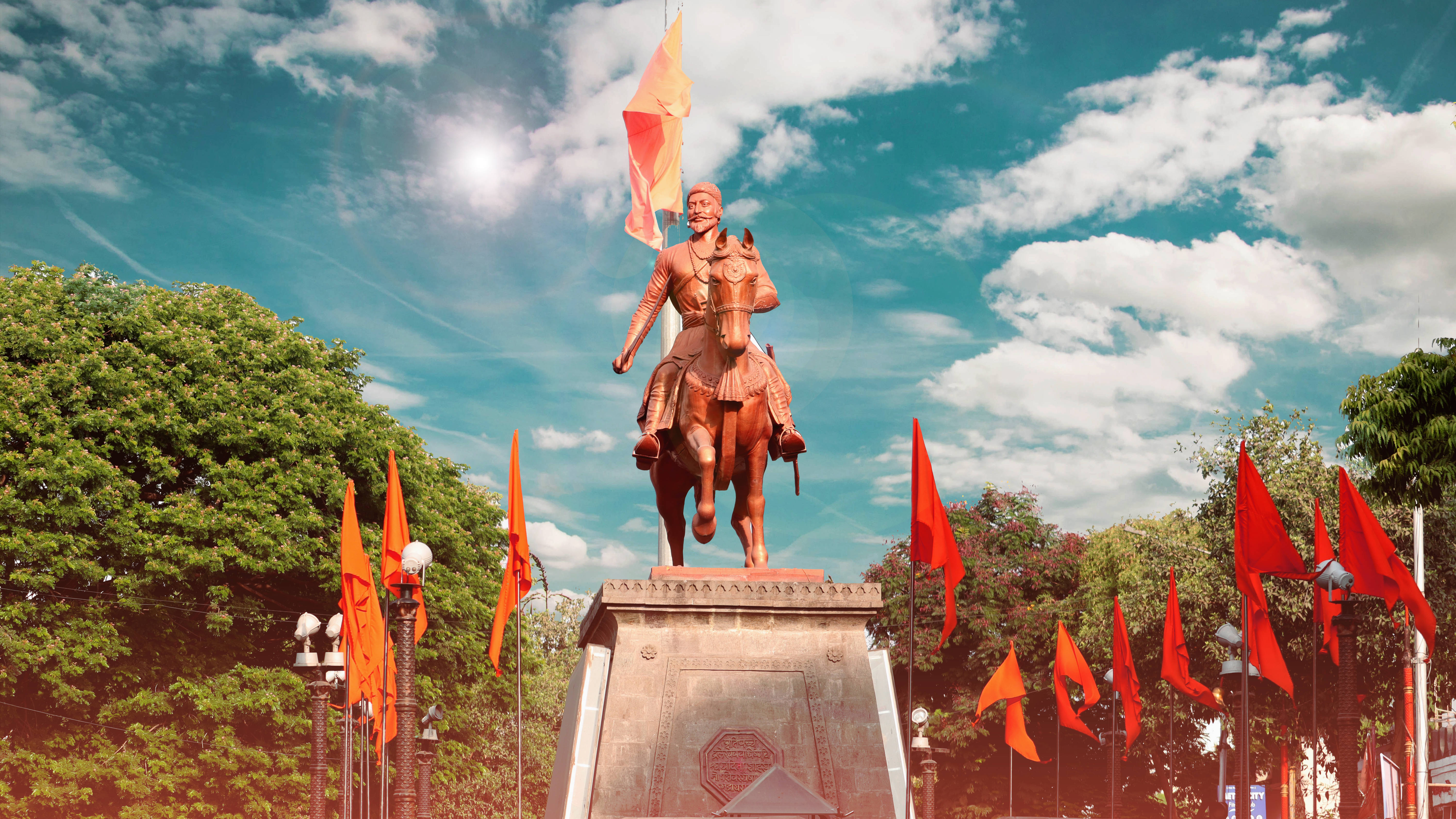 Download Chhatrapati Shivaji Maharaj And Horse Statue Wallpaper | Wallpapers .com