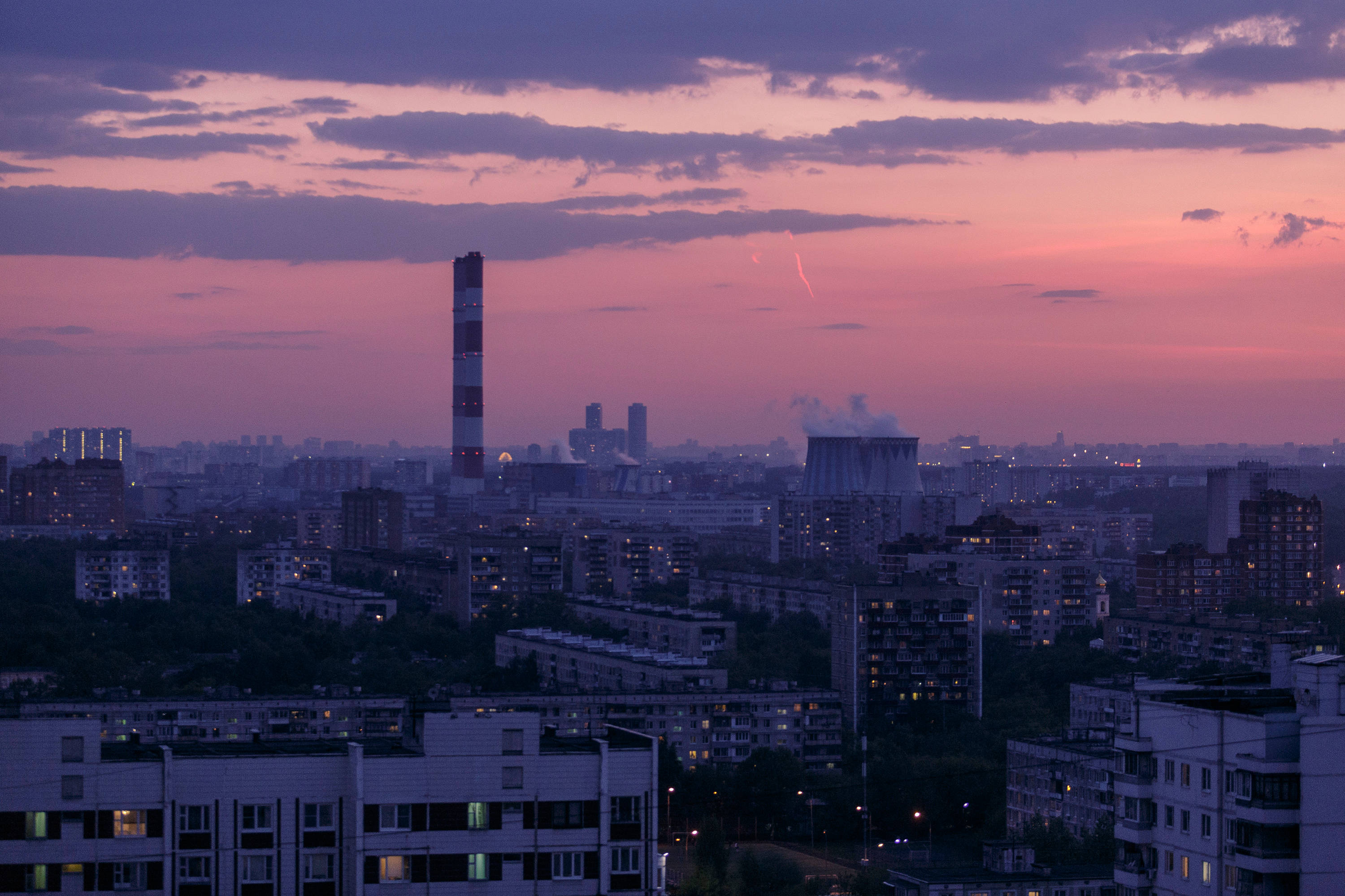 City Under Purple Aesthetic Sky Background
