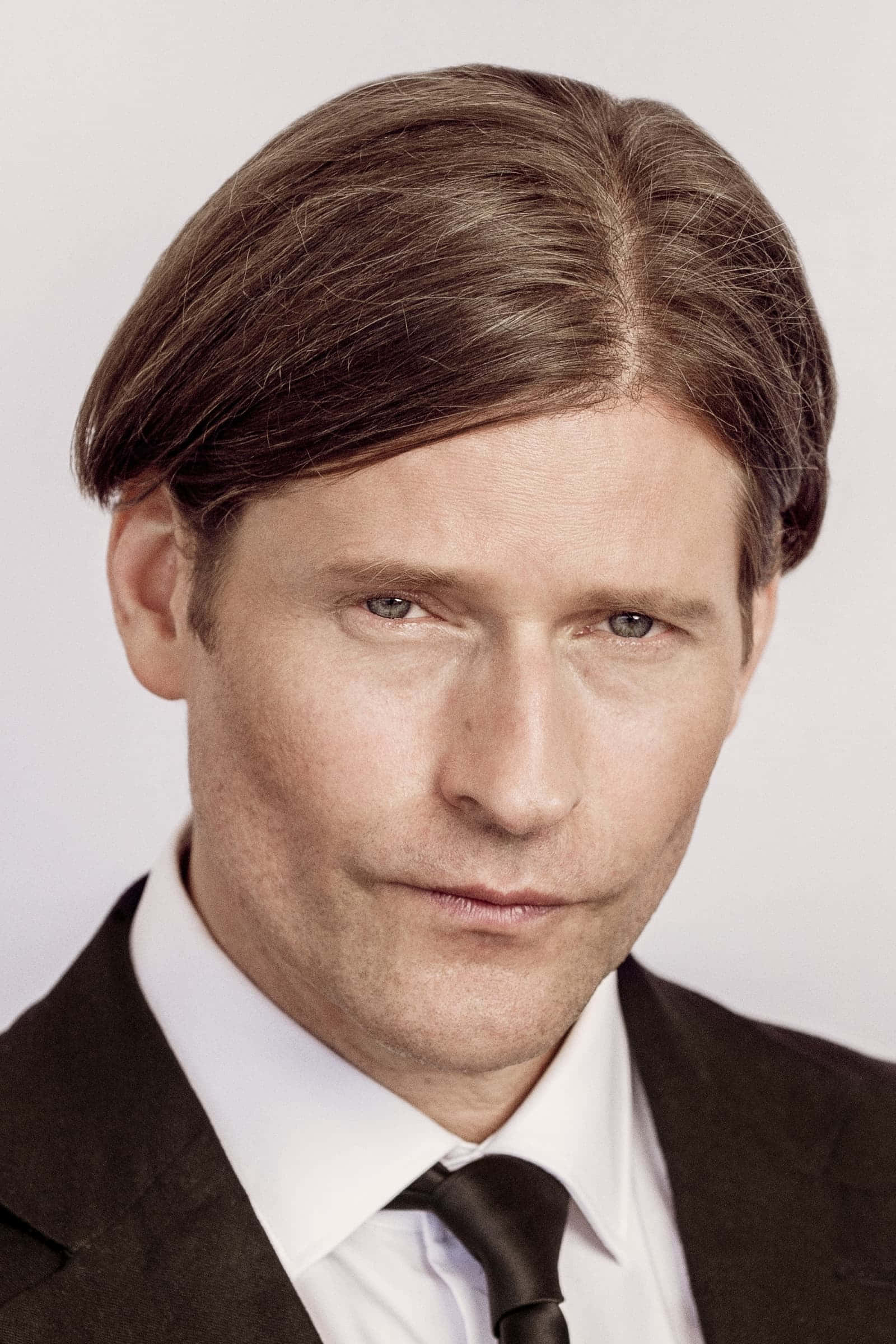 Download Crispin Glover [wallpaper] Wallpaper | Wallpapers.com