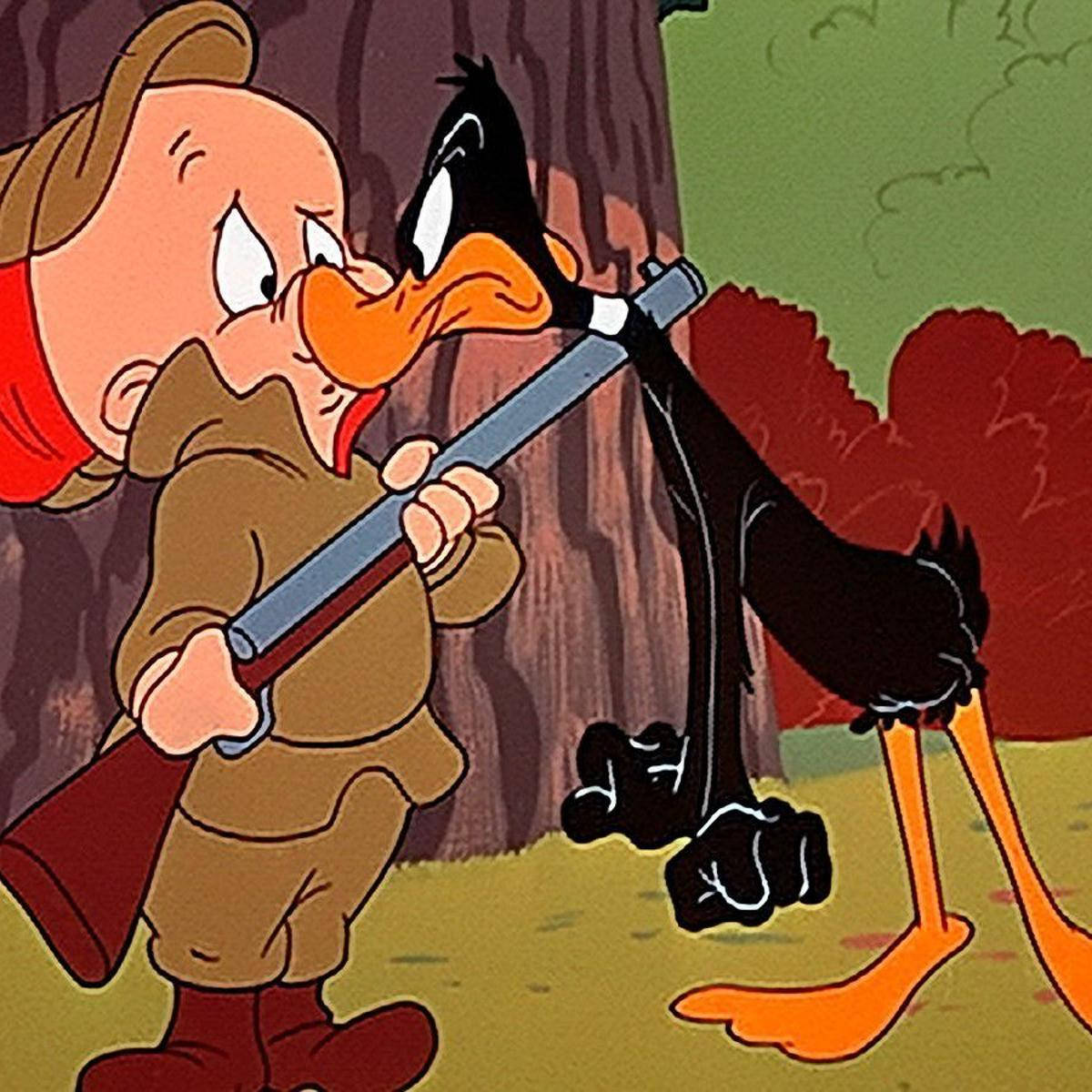 Daffy Duck Threatening Elmer Fudd Background