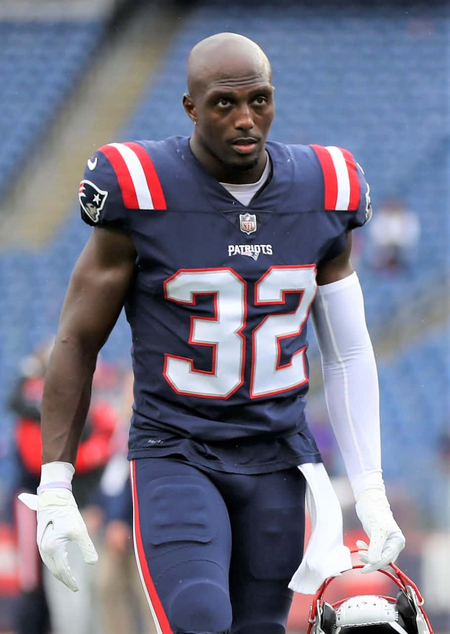 Download Devin Mccourty 910 X 1281 Wallpaper Wallpaper | Wallpapers.com