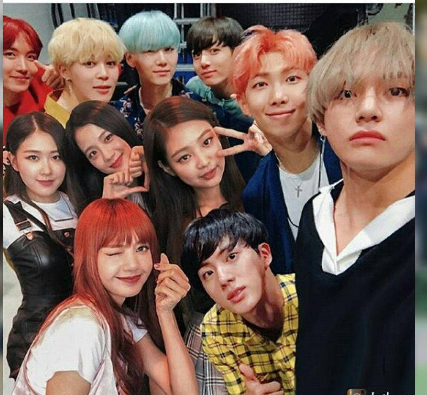 Downloaden Gruppenfoto Von Bts Und Blackpink Mit Photoshop Wallpapers Com