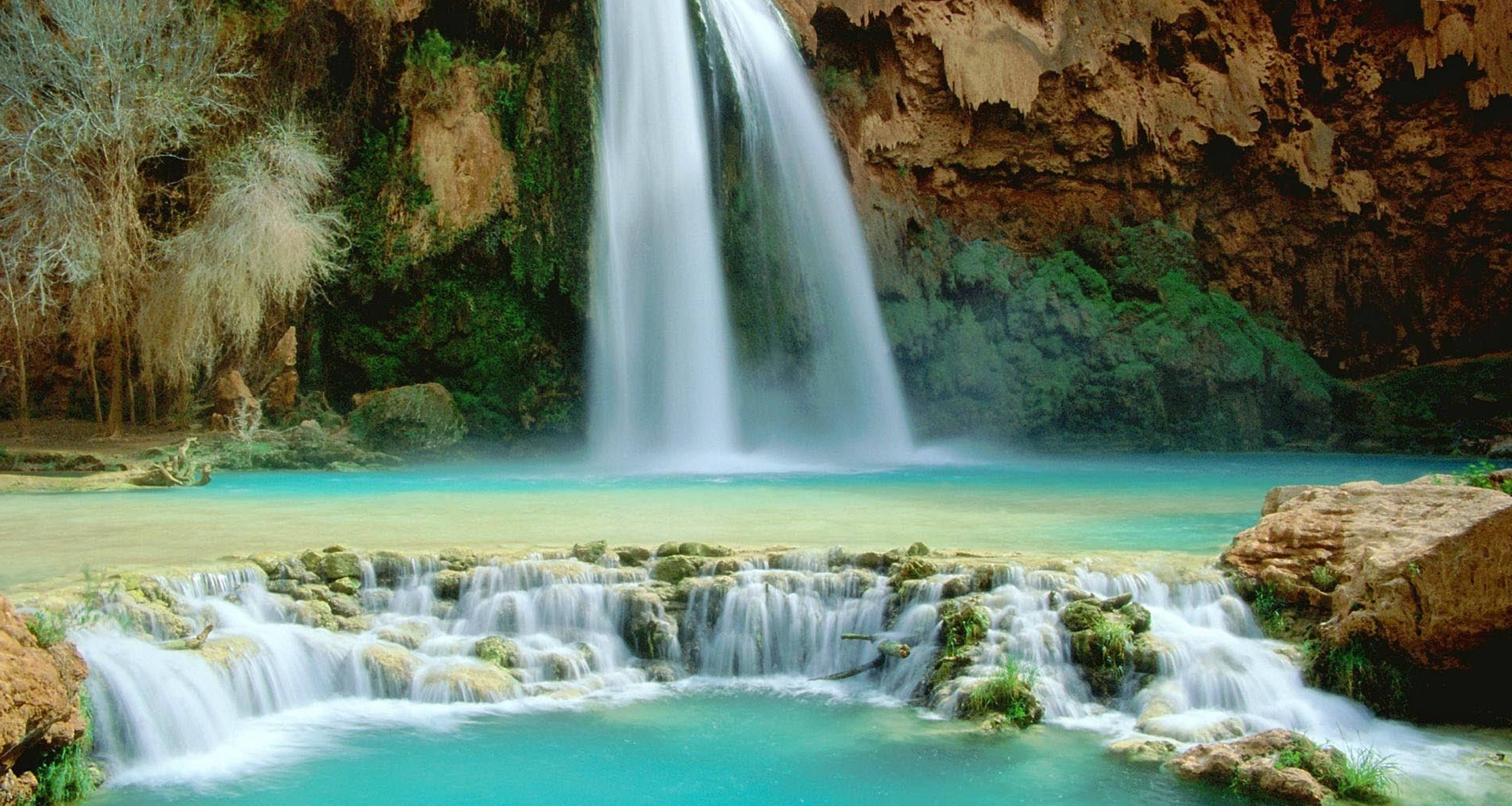 Обои красивые водопады. Водопад Хавасу. Водопад Хавасу Фолс. Манзара водопад. Пейзаж водопад.