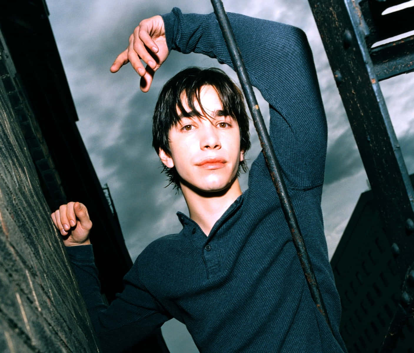 Download Justin Long 1407 X 1200 Wallpaper Wallpaper | Wallpapers.com