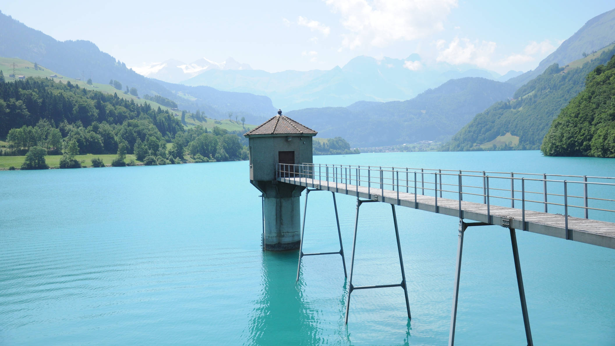 Download Lake Lungern Switzerland Wallpaper 