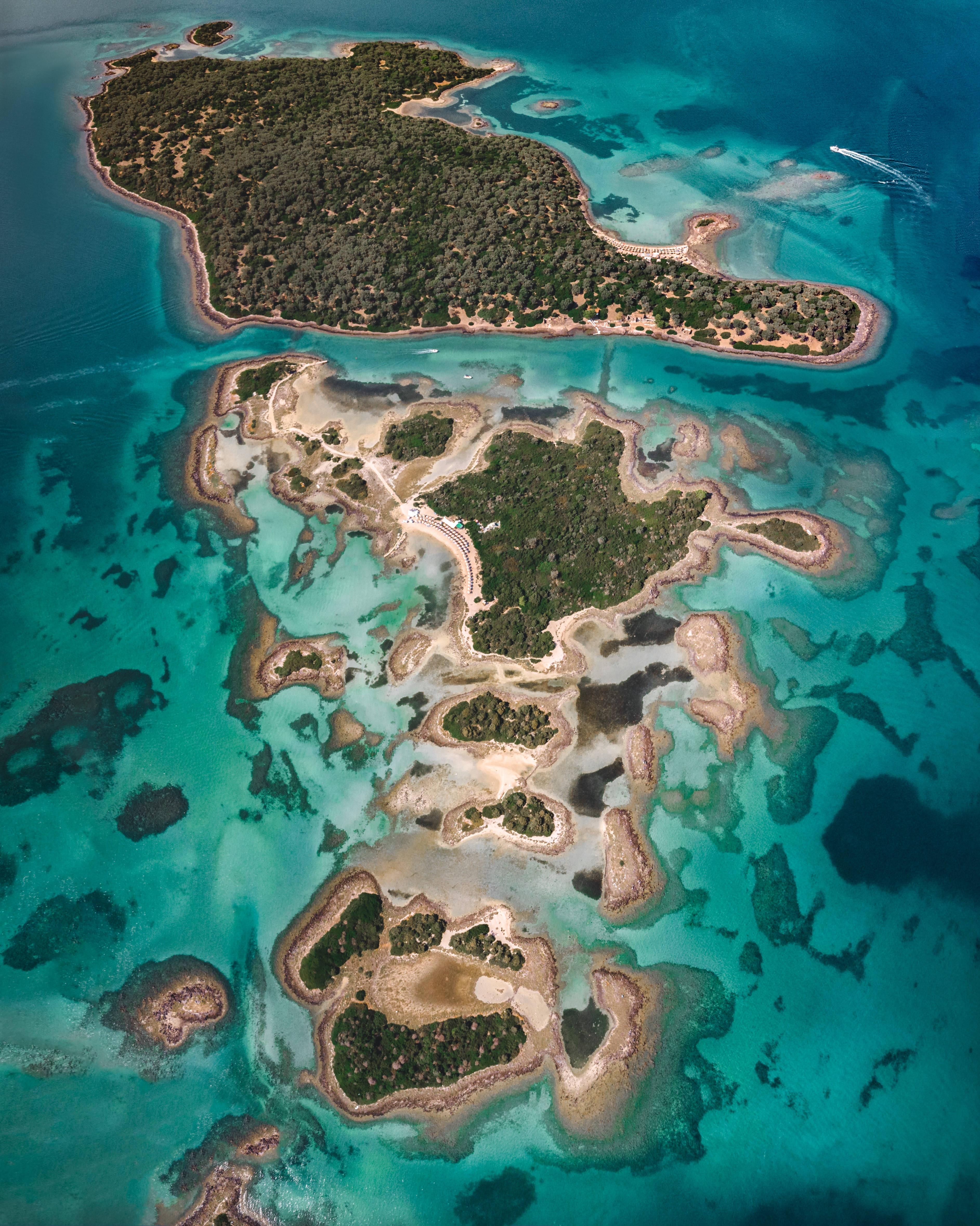 Lichadonisia Island Of Greece Background