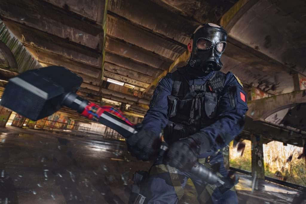 Download Sledge The Elite Attacker In Rainbow Six Siege Equipped With His Tactical Hammer And 0044