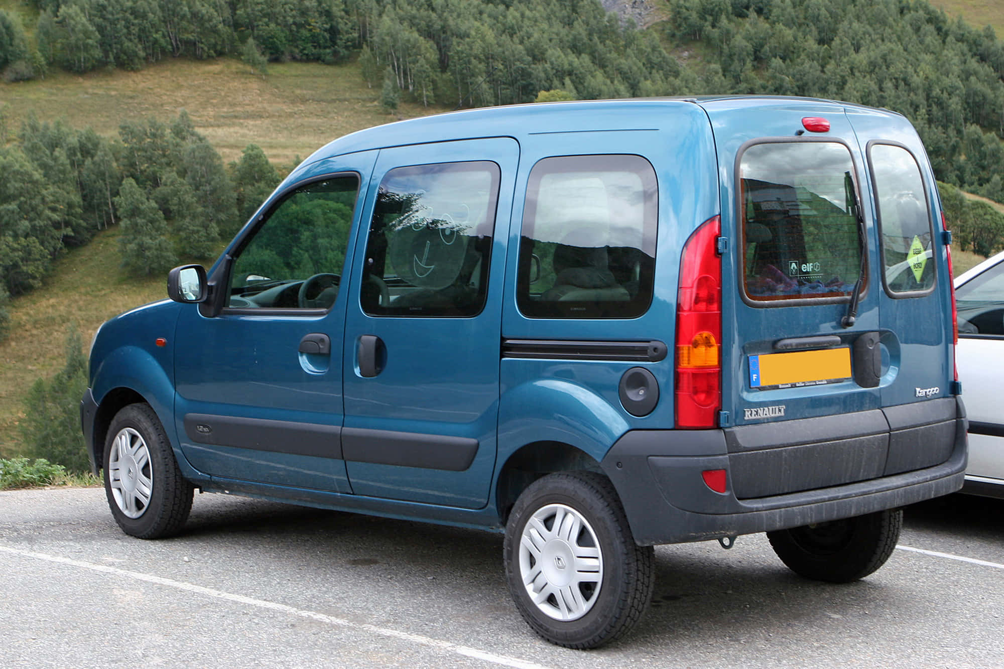 Download Renault Kangoo 2000 X 1333 Wallpaper Wallpaper 