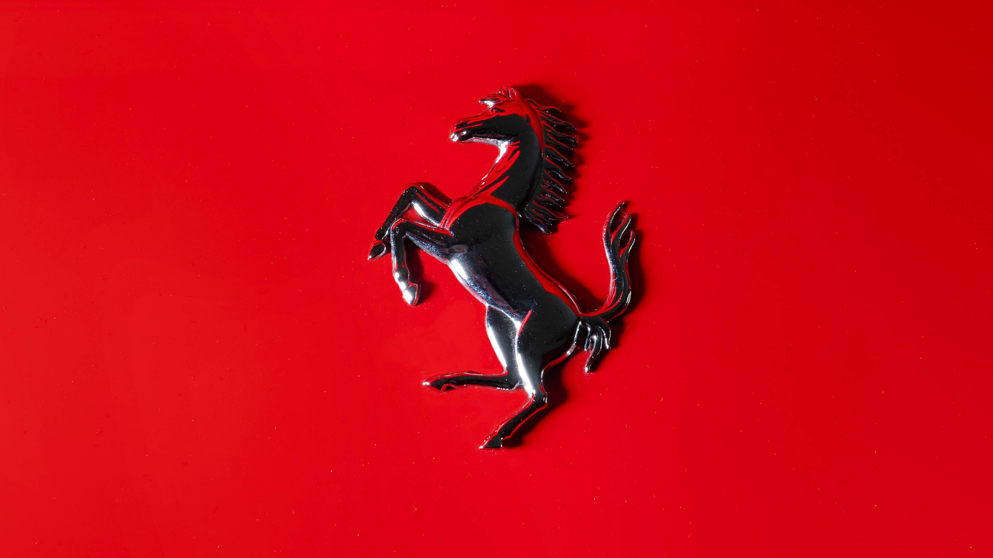 Downloaden Schwarz Rot 4k Ferrari Wallpaper | Wallpapers.com