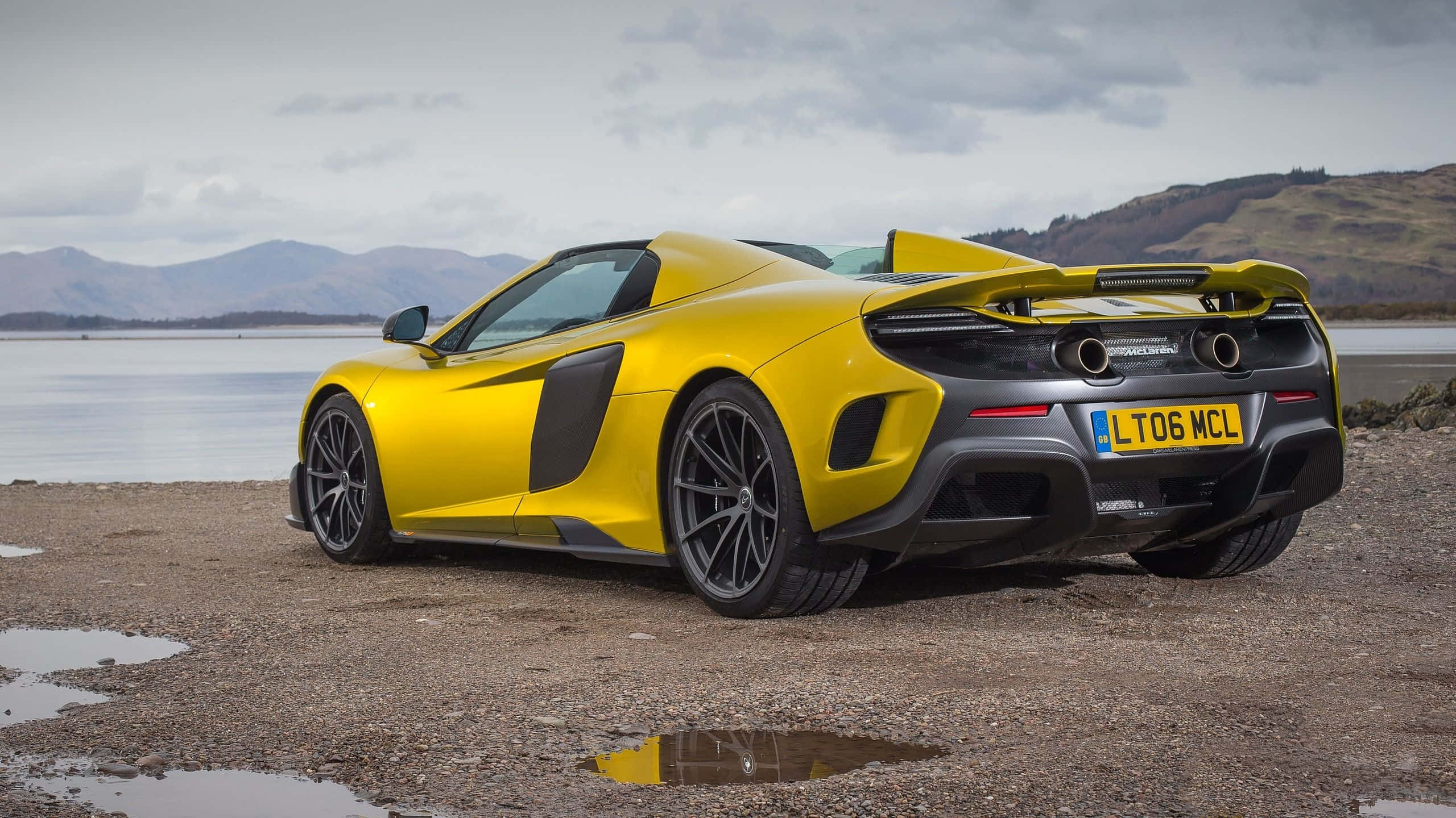 MCLAREN 650 Yellow