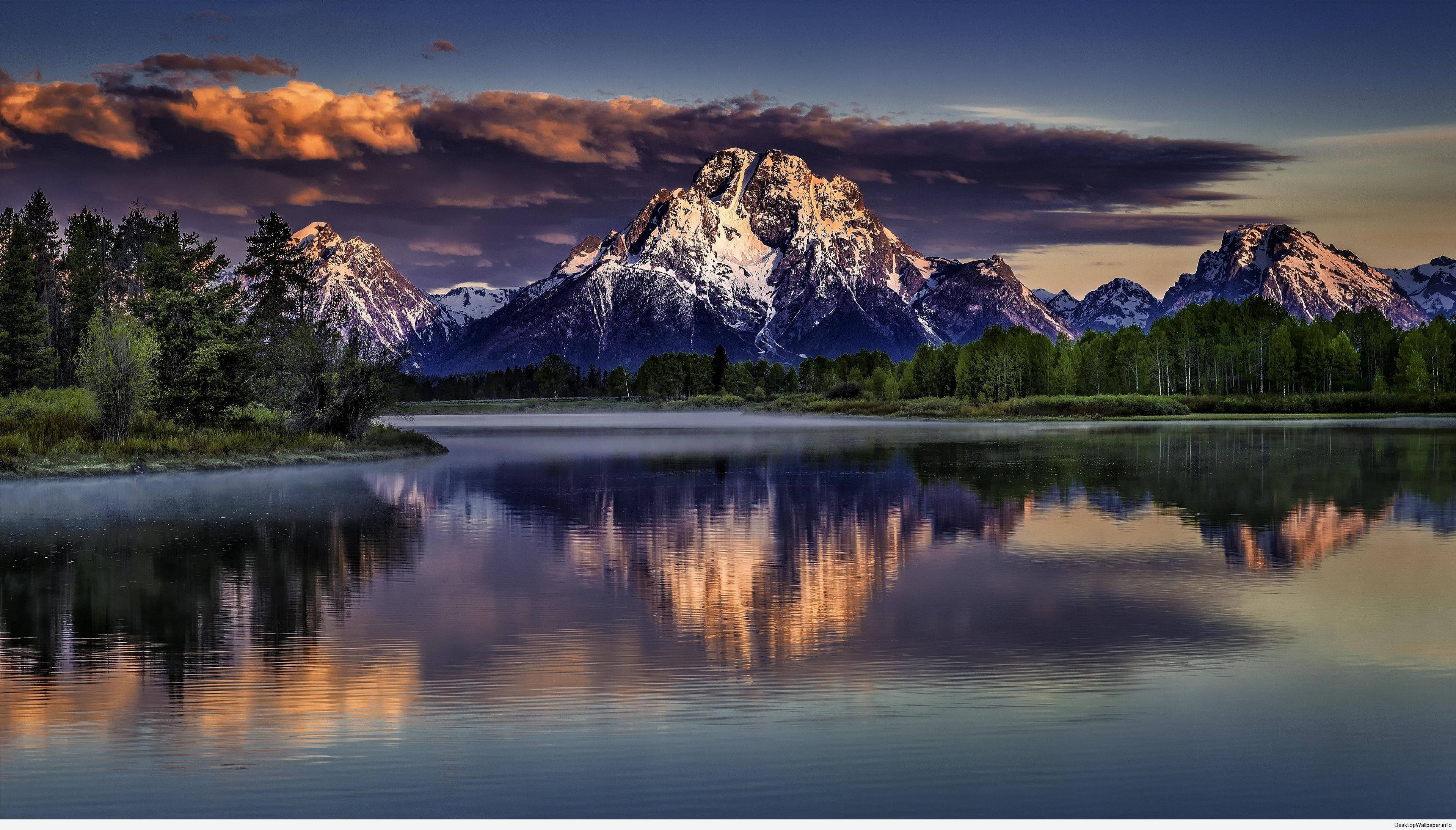 The Gigantic Teton Mountain Range In Wyoming, Usa Background