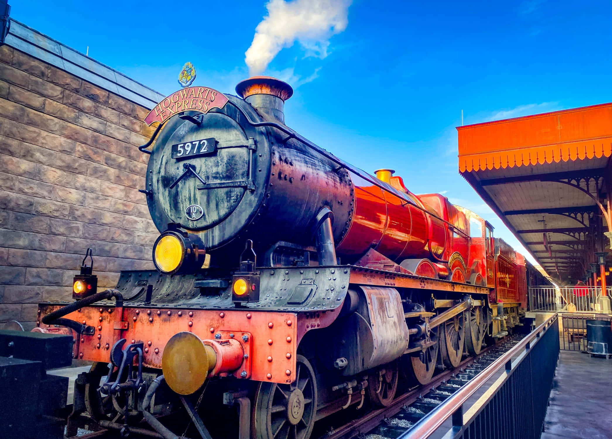 Download The Hogwarts Express Train 2091 X 1500 Wallpaper Wallpaper
