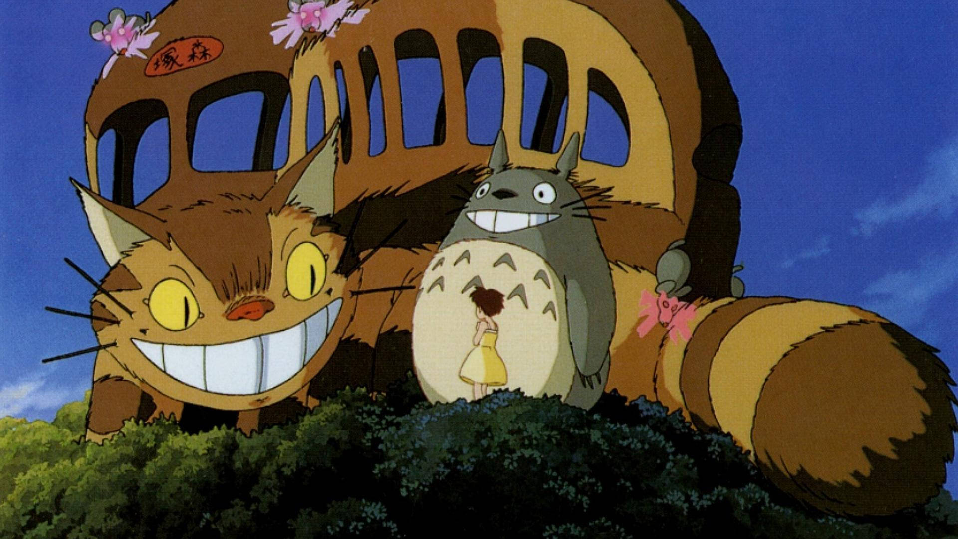 Totoro Catbus At Treetop Background
