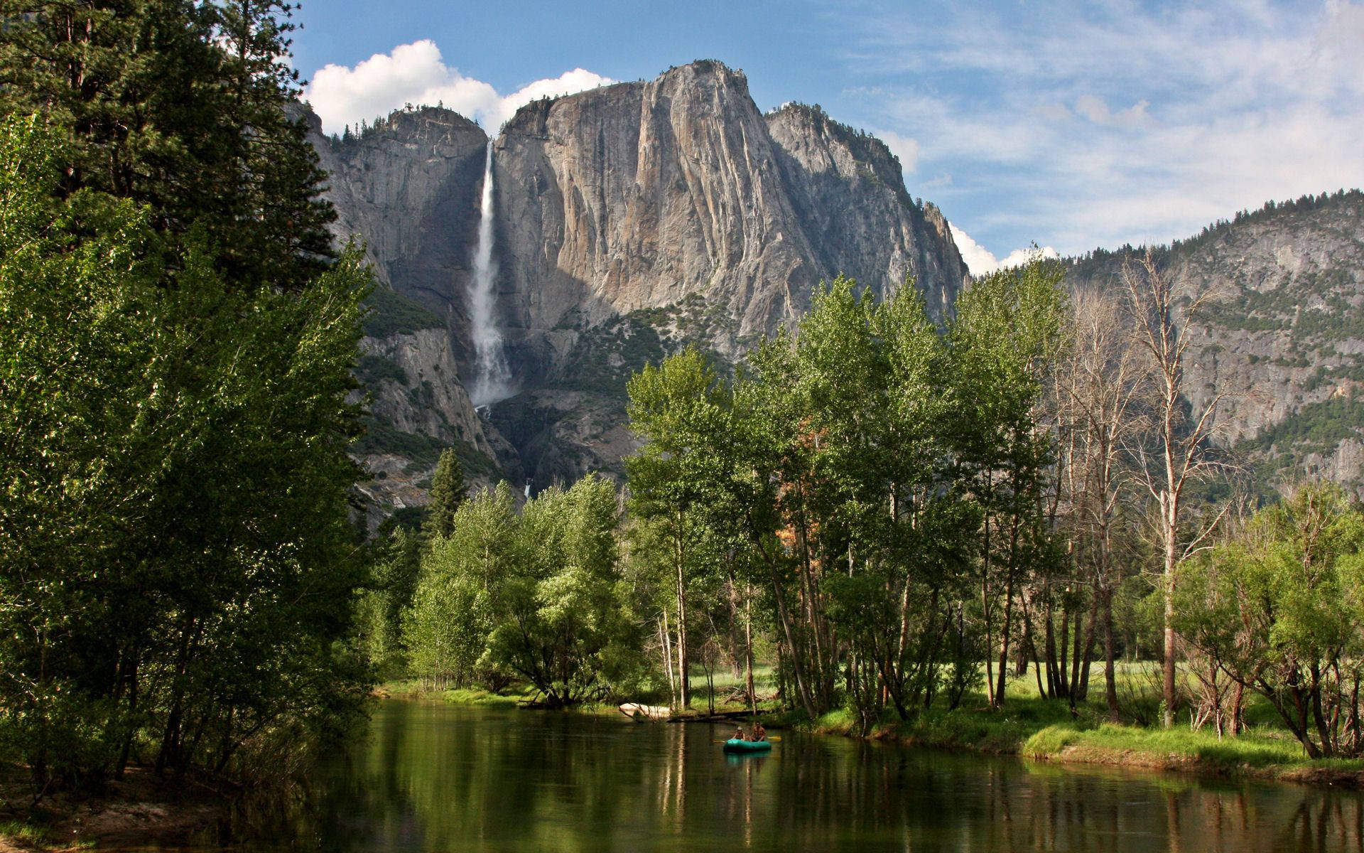 Yosemite Mountain And River Background