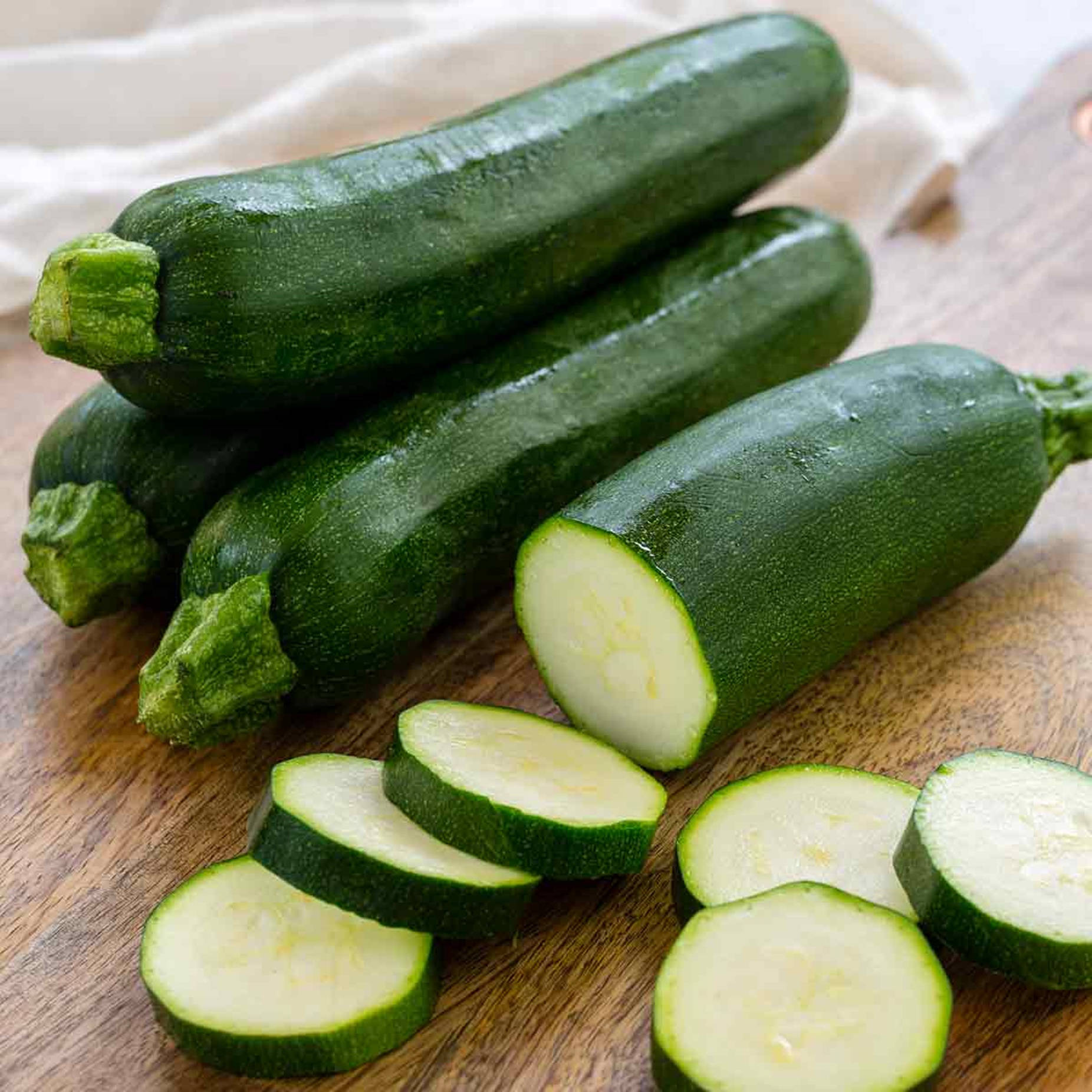 Цуккини это. Courgette цуккини. Цуккини ~ 800г. Scarletloveu цуккини. Цуккини Buckingham.