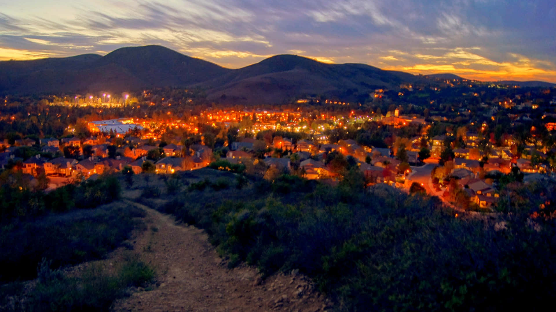 1080p City Lights Malibu Background