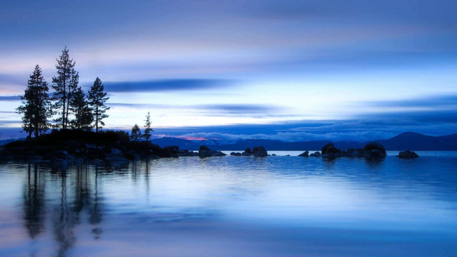 Sfondonatura Lago Blu In 1080p.