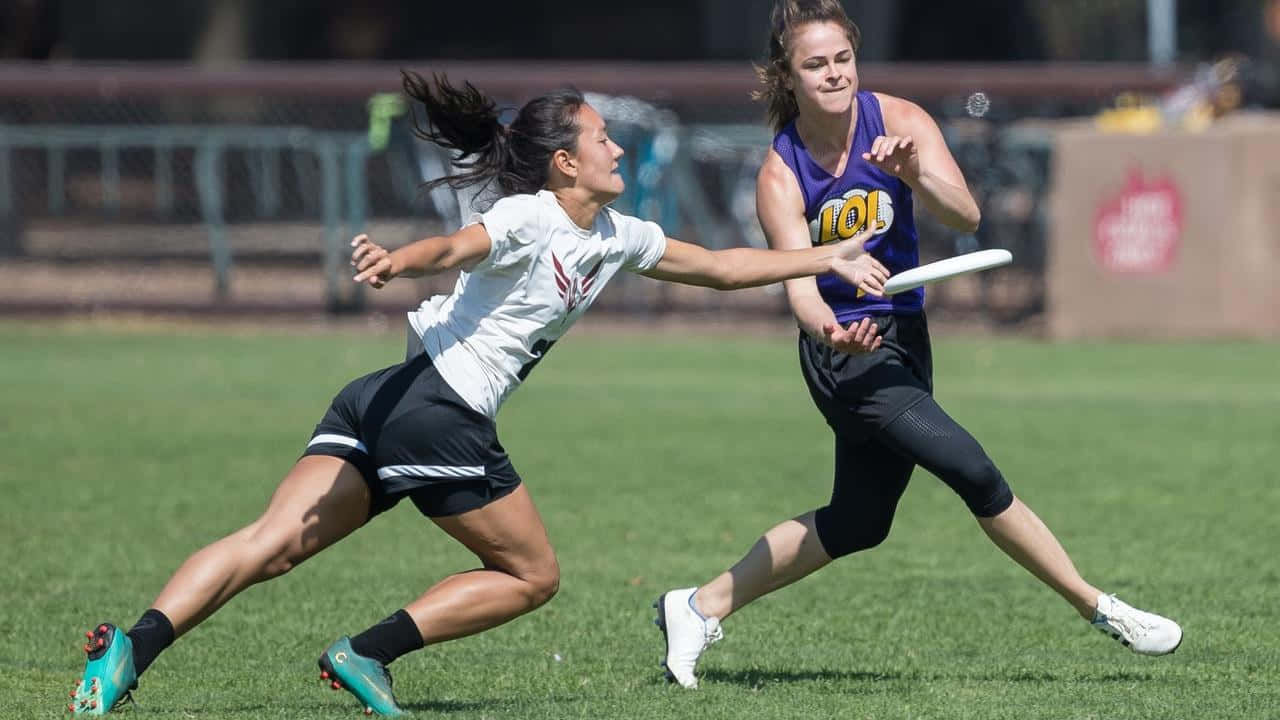 Girl Player 1080p Ultimate Frisbee Background