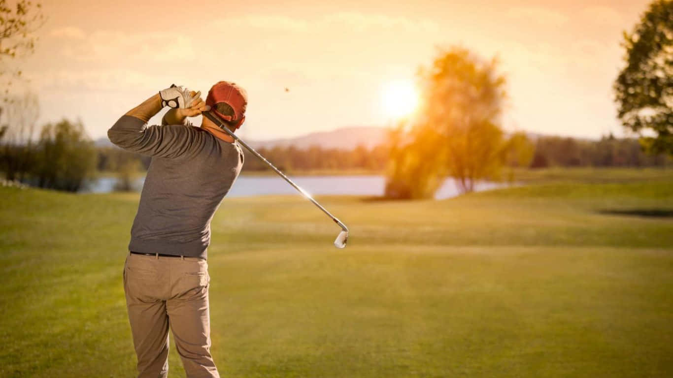 Jugandoal Golf En Un Campo Clásico