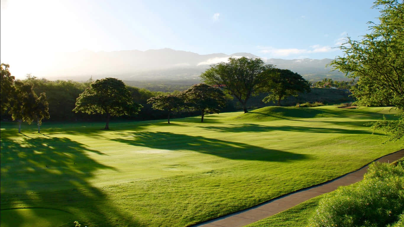 Bellissimoalba Su Un Idilliaco Campo Da Golf