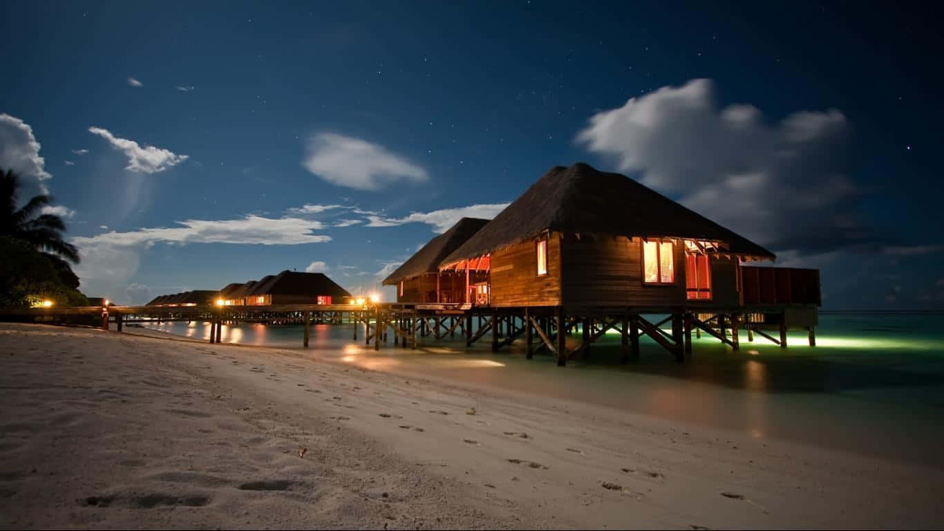 Bungalow Beach House 1366x768 Monitor Background