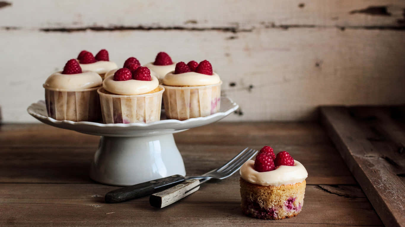 Raspberry Cupcakes With Cream Cheese Frosting