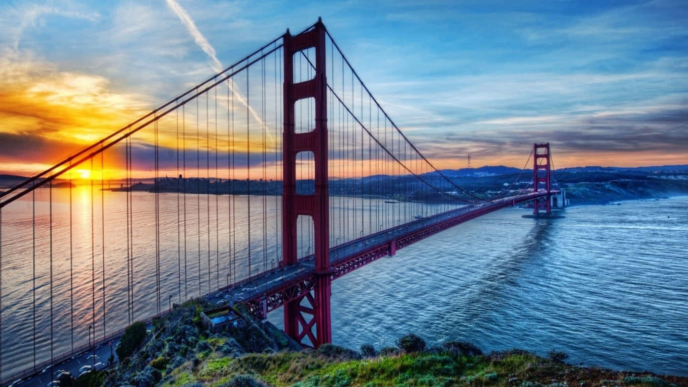 "San Francisco's Iconic Golden Gate Bridge"