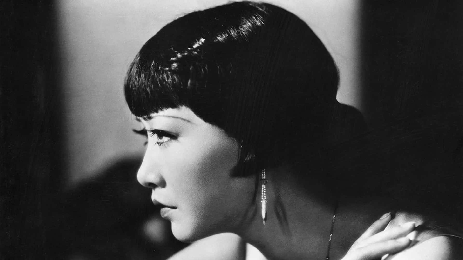 1920s Flapper Girl Profile Wallpaper