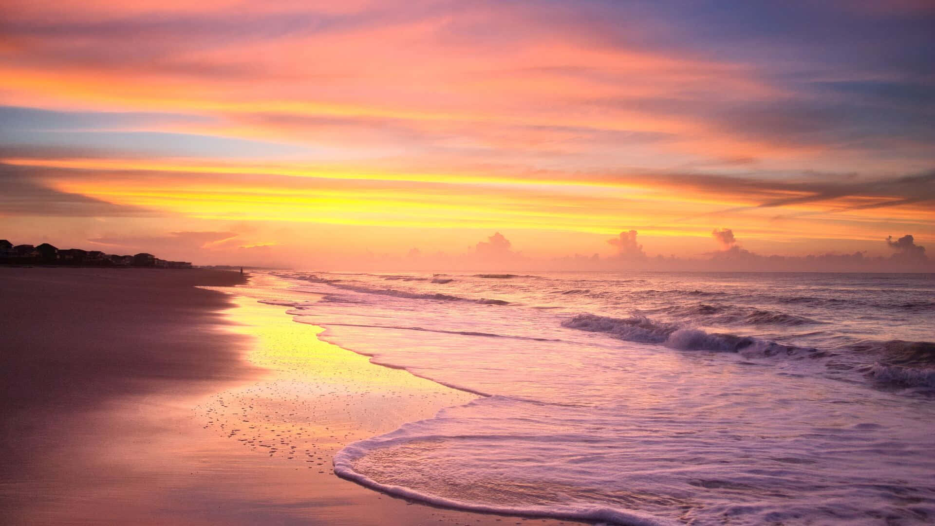Sunrise over the calm beach in beautiful HD resolution Wallpaper