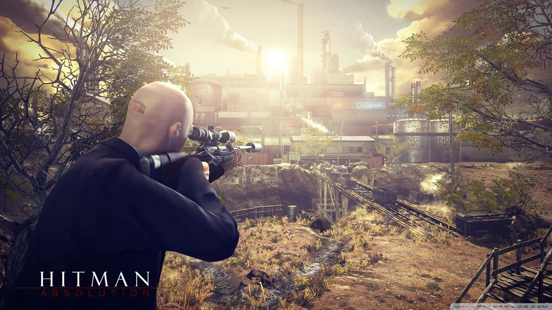 Agent 47 on the move in the videogame "Hitman Absolution".