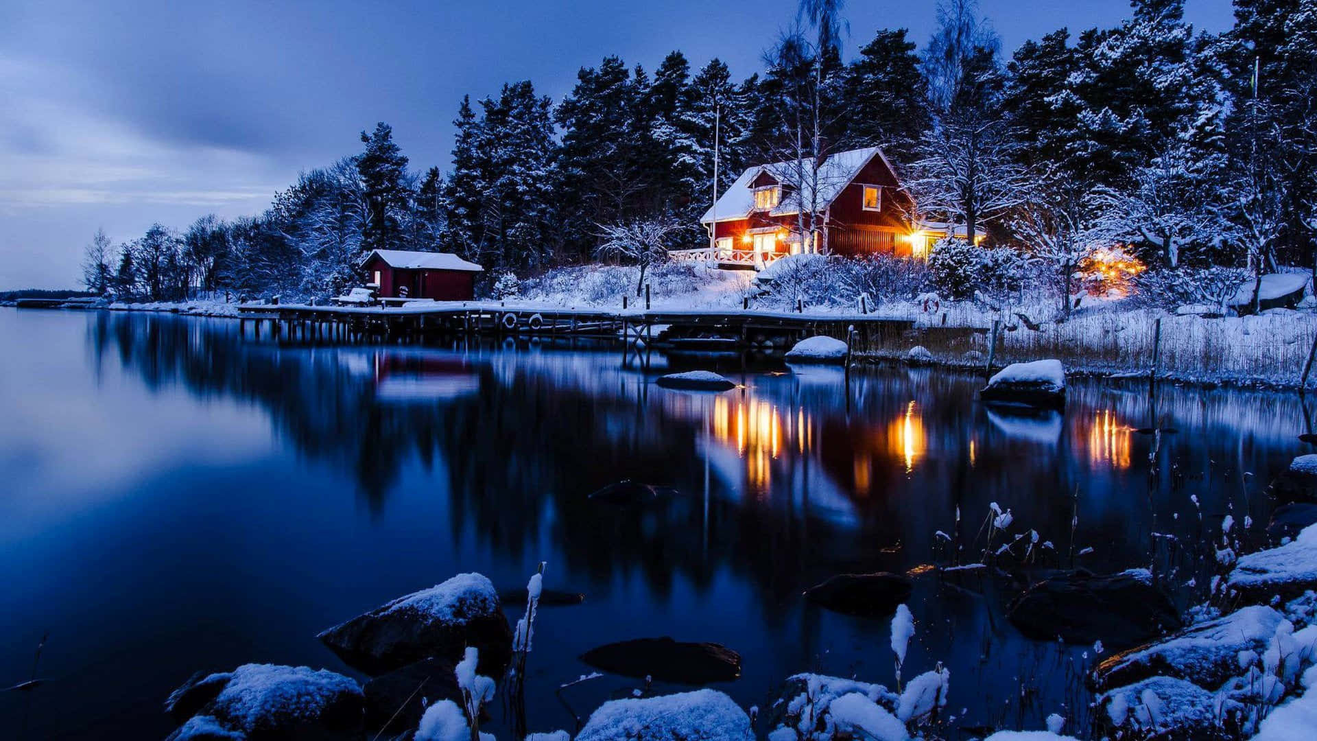 Beautiful winter scene in the snow-covered countryside.