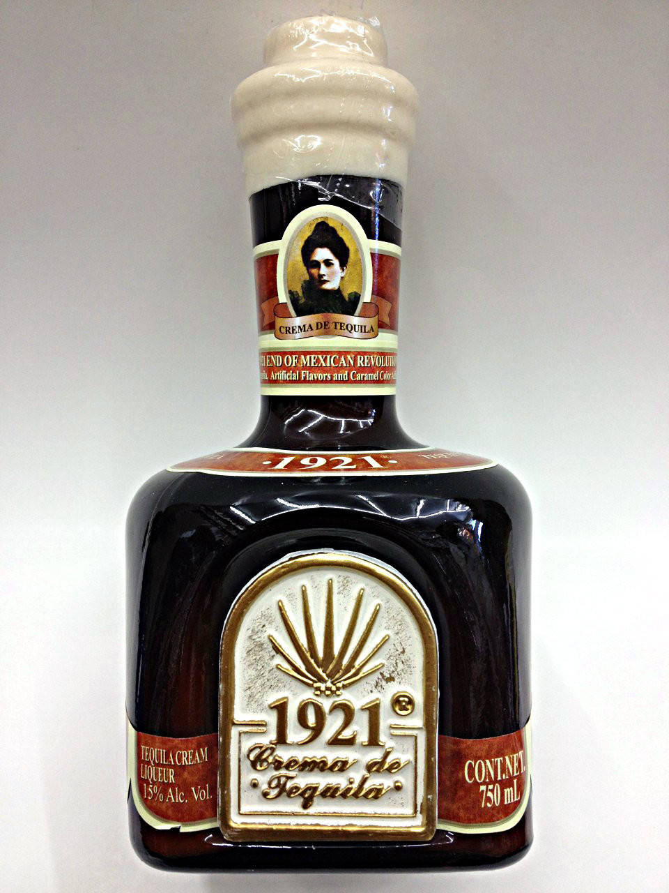1921 Crema De Tequila Black Bottle Wallpaper