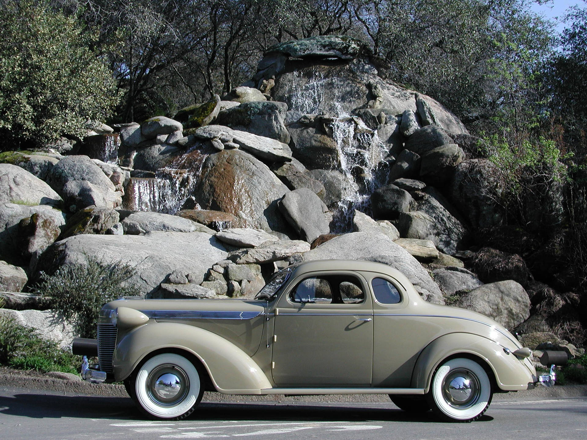 1937 Chrysler Imperial Coupe