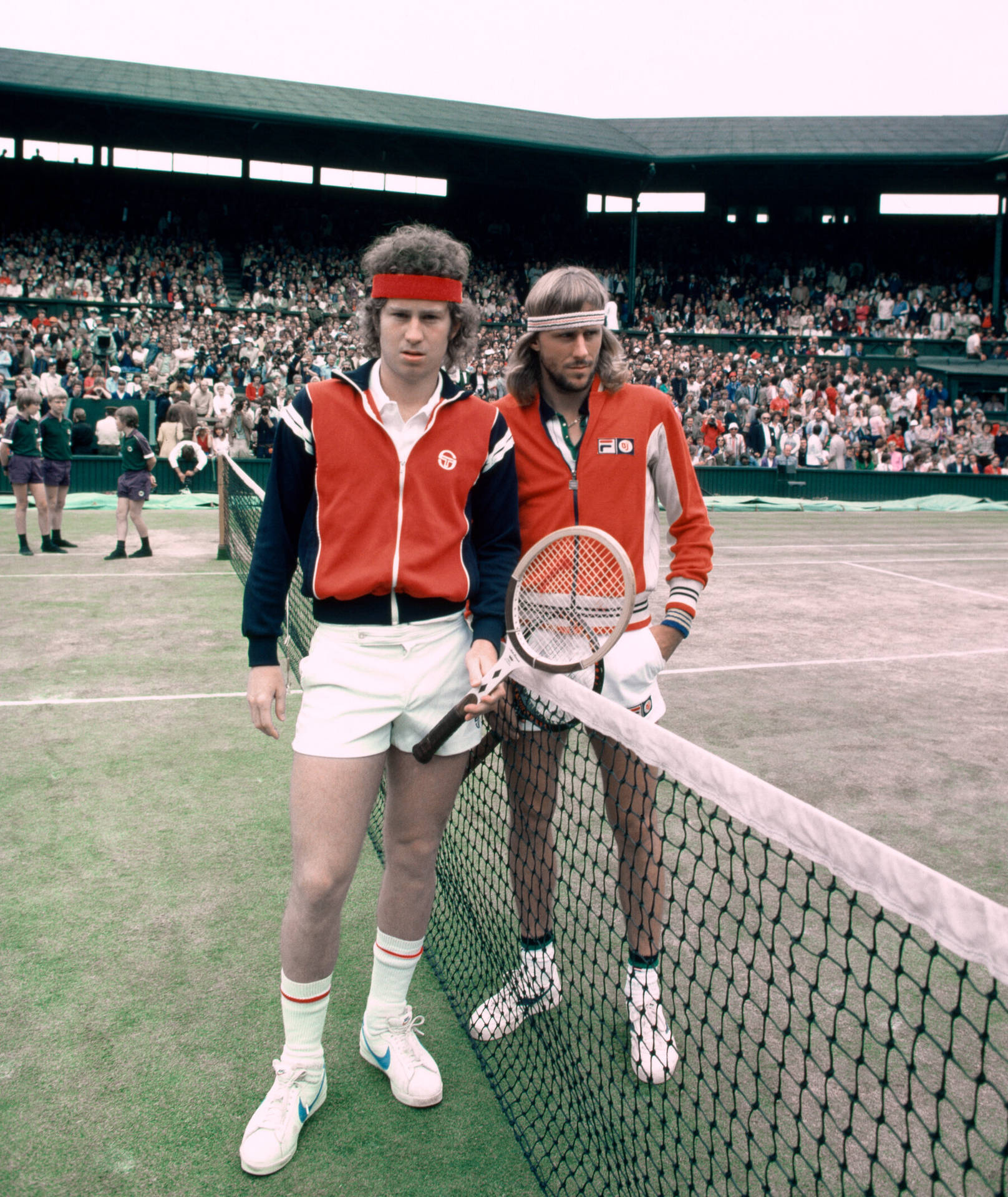 Björn Borg and John McEnroe at the Wimbledon Final in 1980 Wallpaper