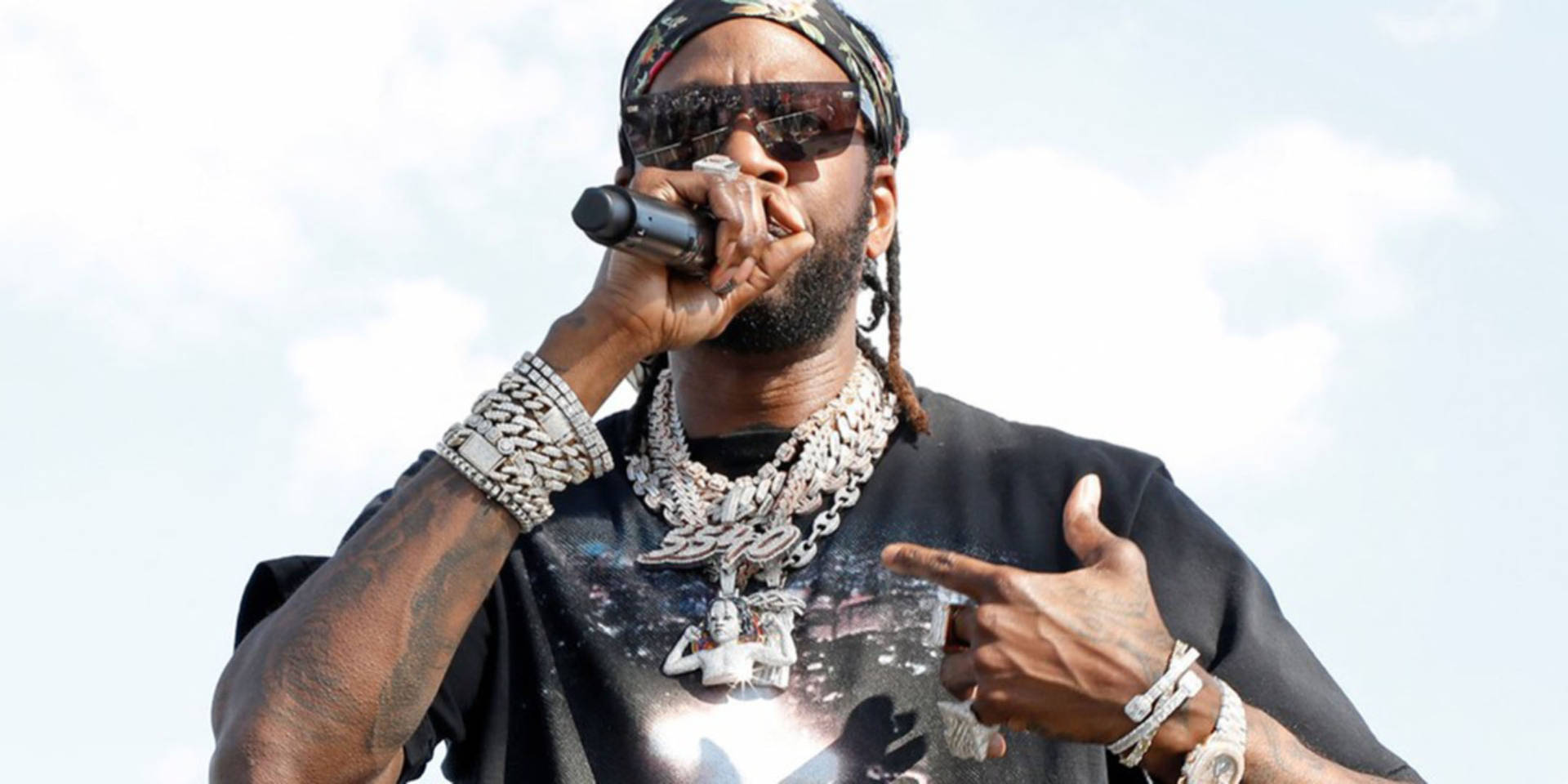 2 Chainz Preakness Live Picture