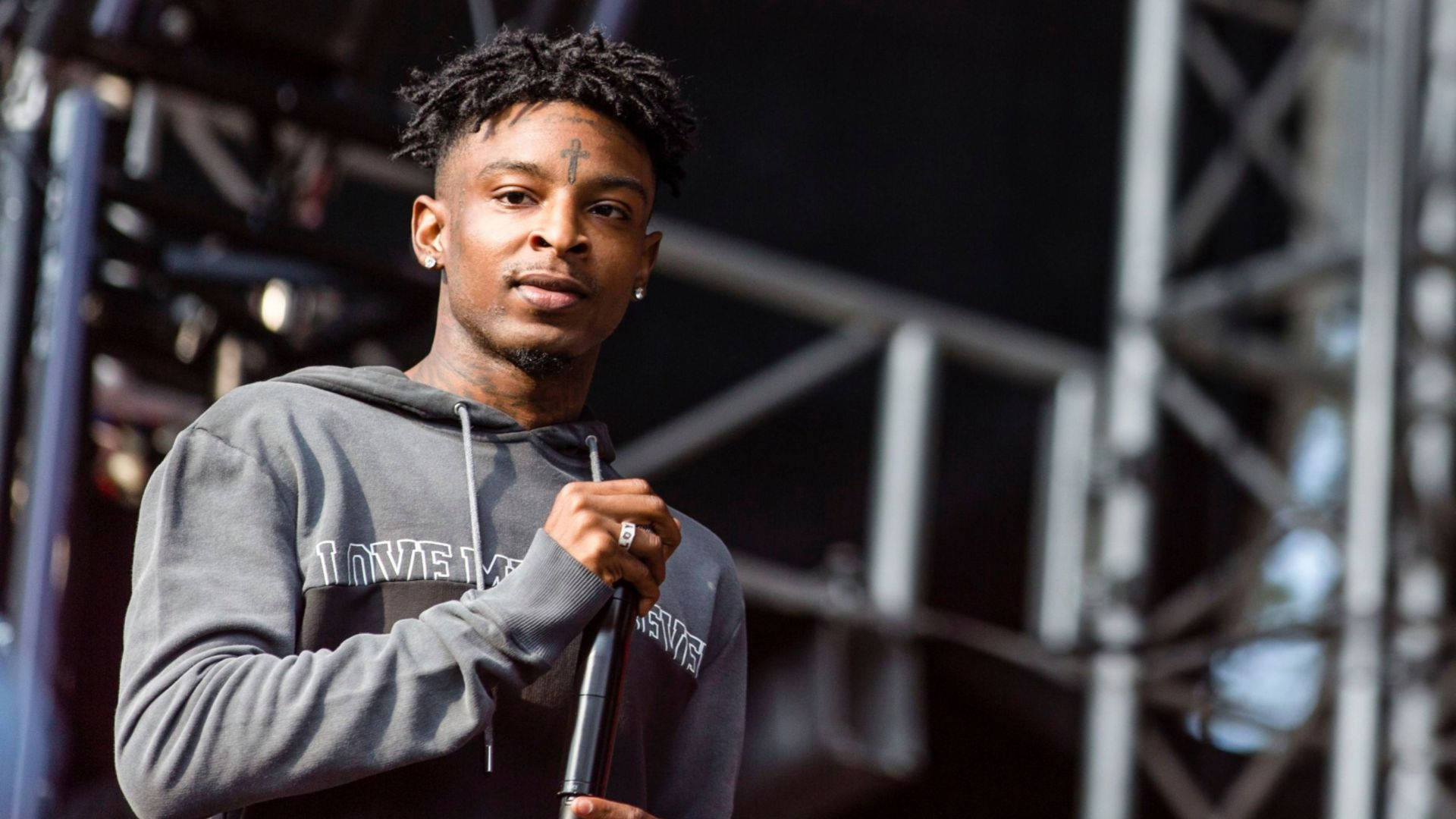 21 Savage In America Festival Background