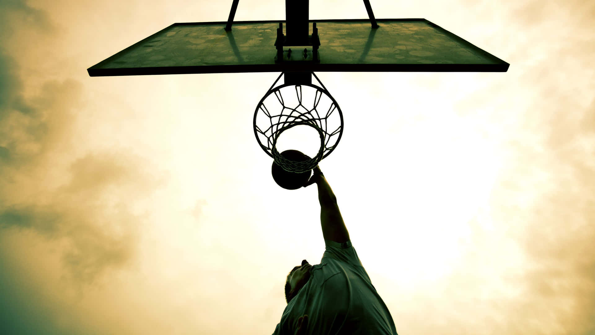 2560x1440basketball-silhouette. Wallpaper