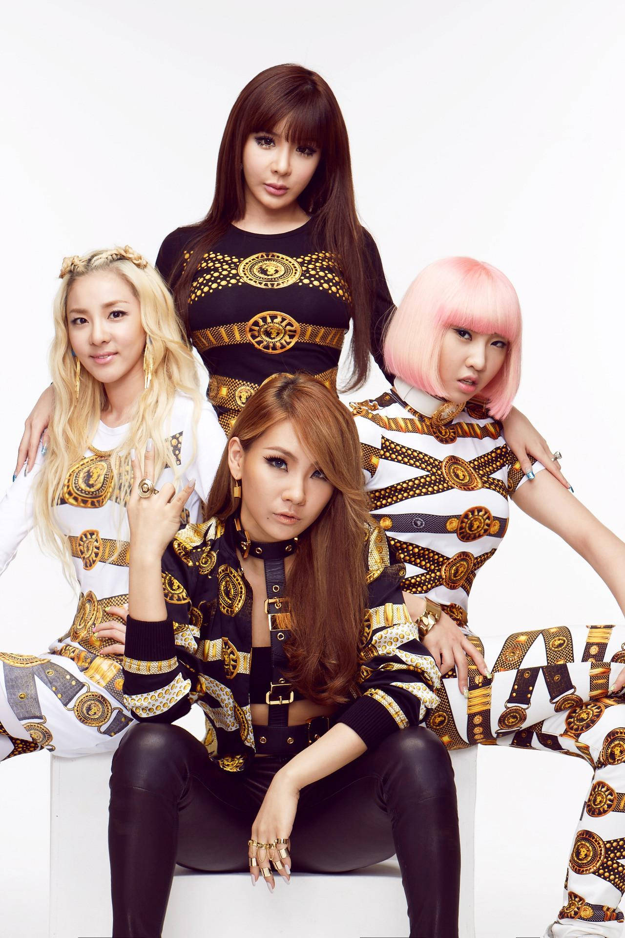 2ne1 In Golden Outfits