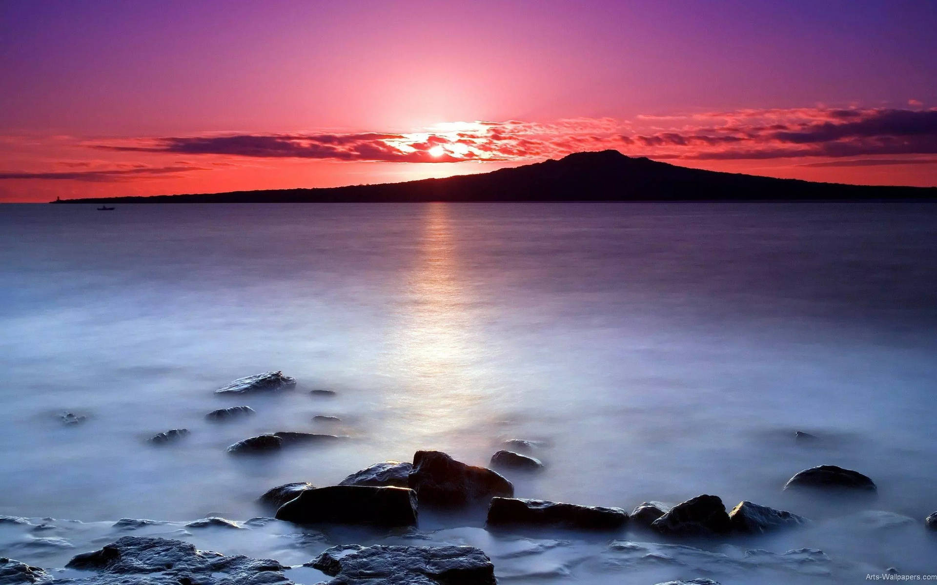 32K Ultra HD Nature Ocean Under Sunset Wallpaper
