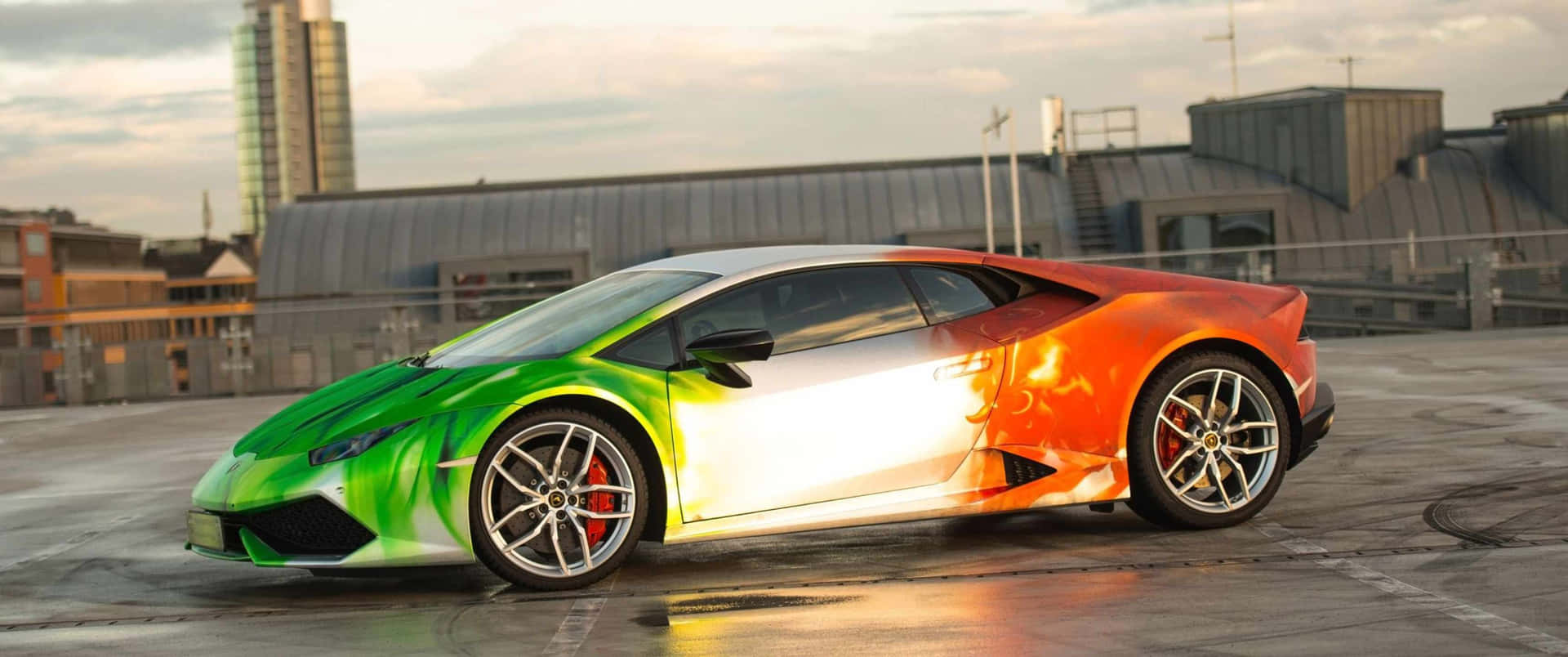 Zoom past in a stunning 3440x1440p Lamborghini