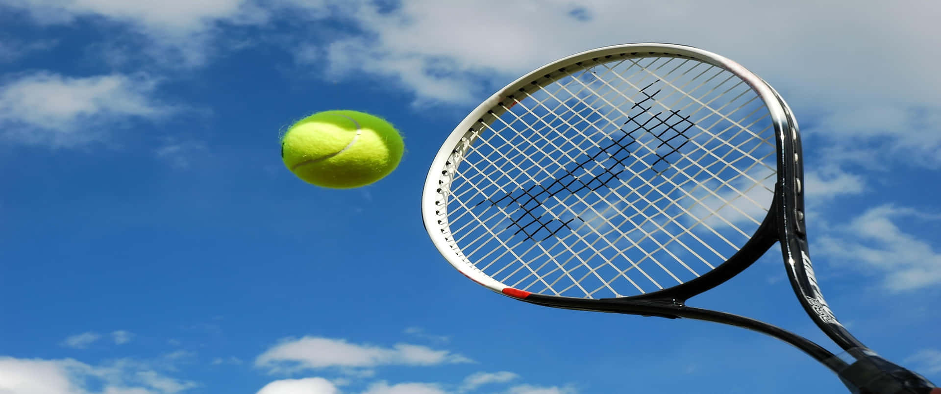 Giocaa Tennis In Una Risoluzione Maestosa Di 3440 X 1440p