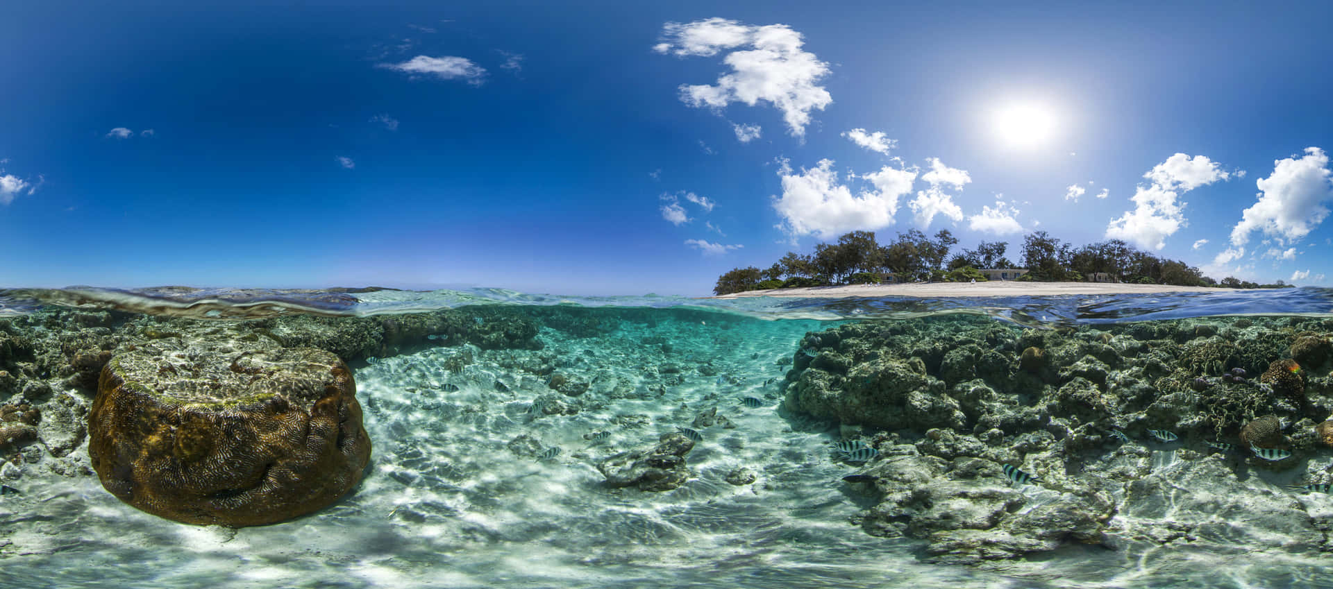 Clear Blue Lagoon 360 Degree Picture