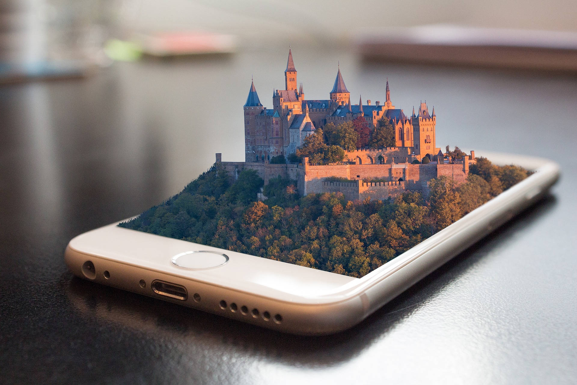 3D Castle On Mobile Phone Wallpaper