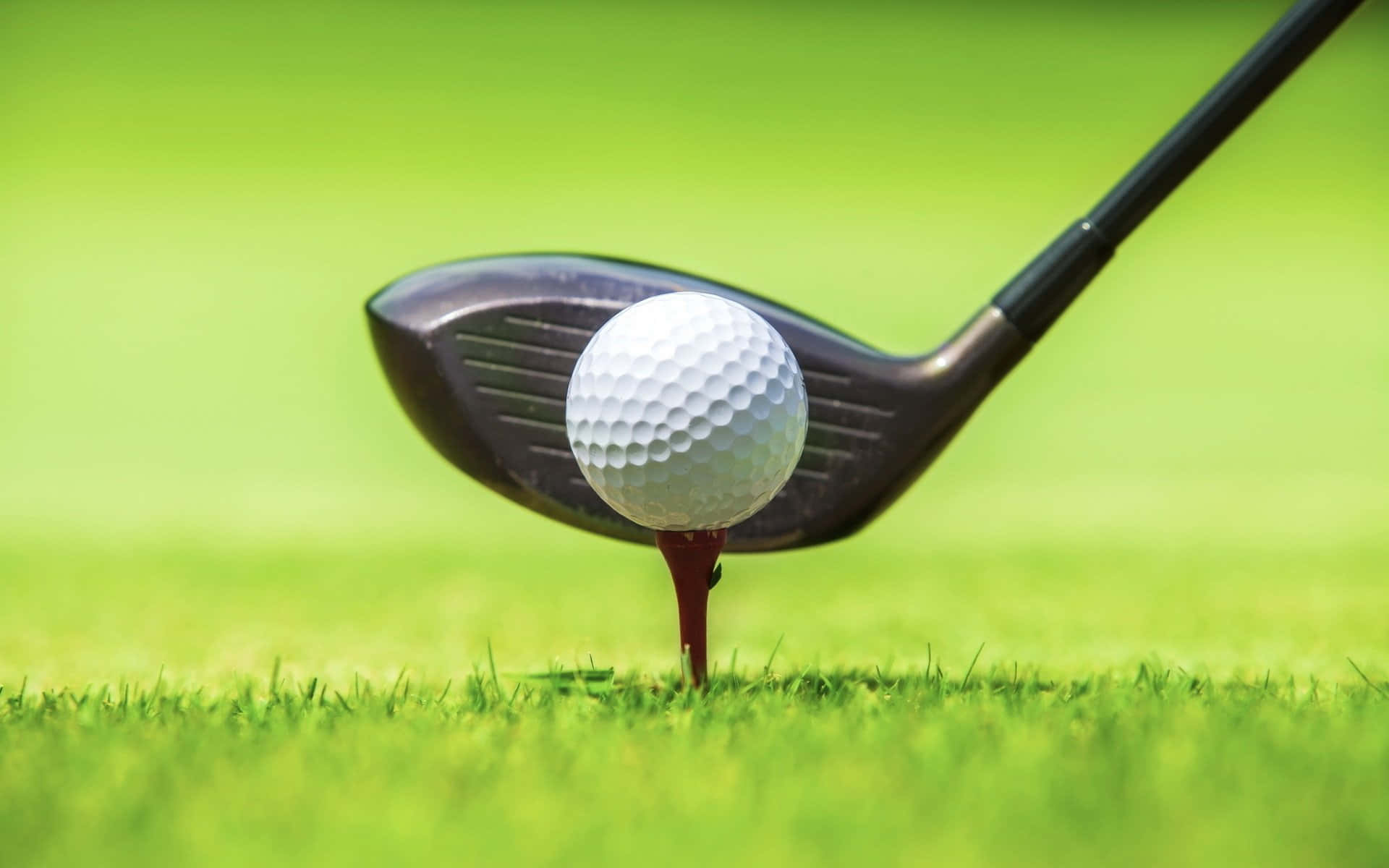 Watch The Perfect Swing in 3D Golf Desktop Wallpaper