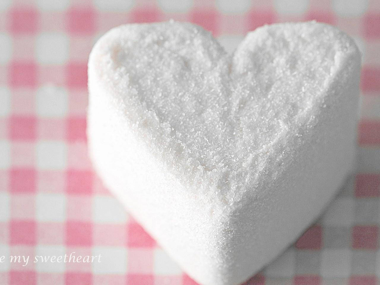 3d Powdery White Marshmallow Heart Wallpaper