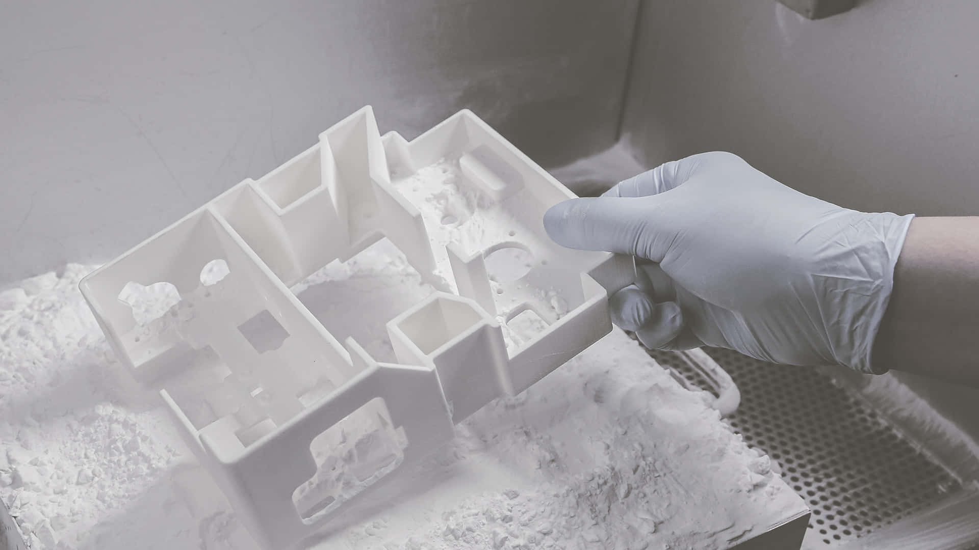 Innovative 3D printer creating a masterpiece Wallpaper